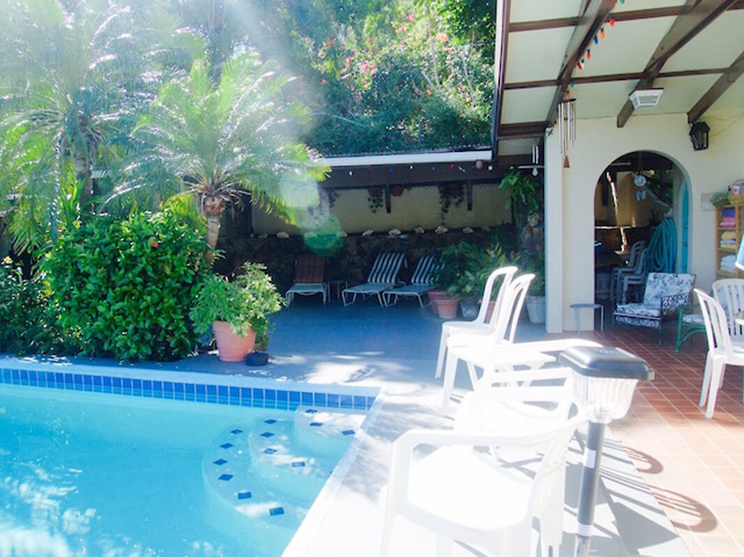 Hummingbird House Bed & Breakfast Tortola