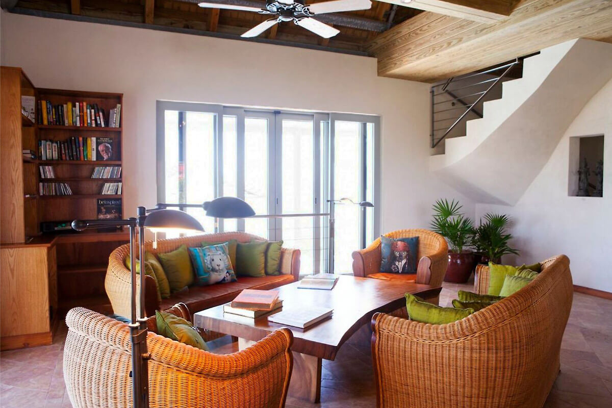 Red Rock Villa & Spa Living Room