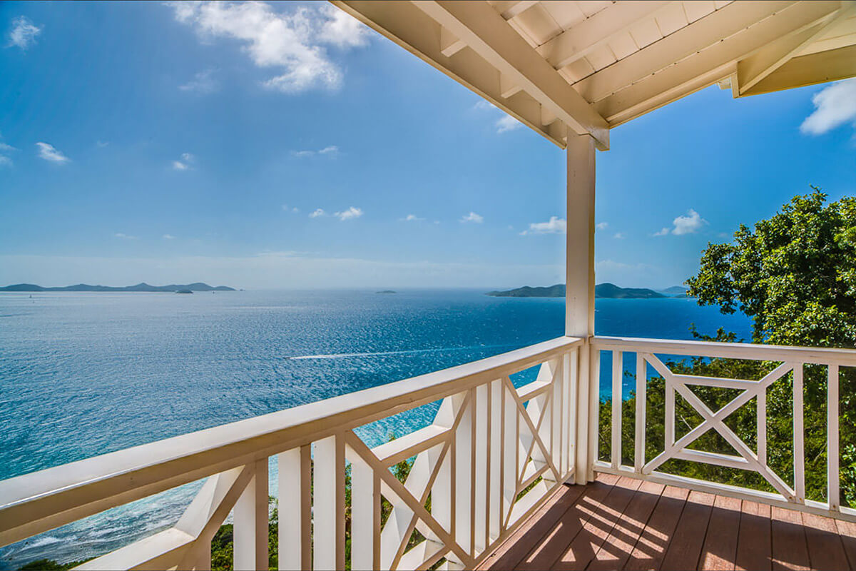 Summer Heights Villa Verandah