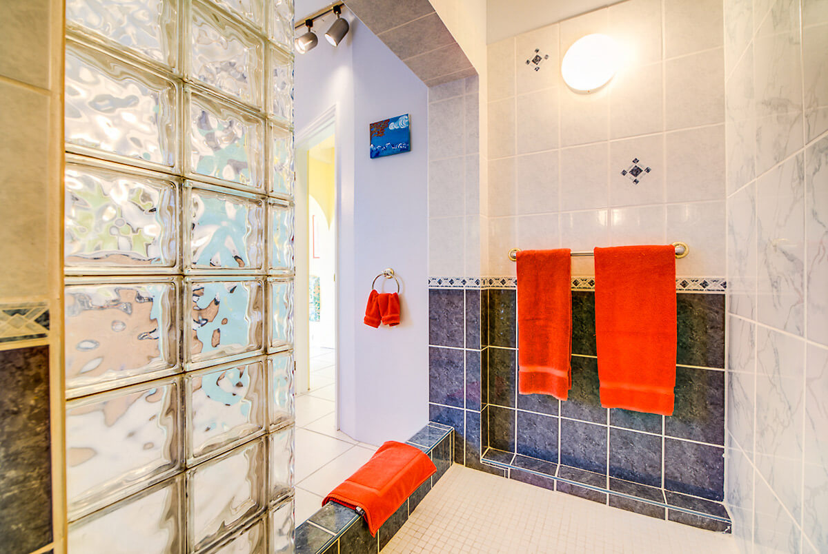 Summer Heights Villa Bathroom