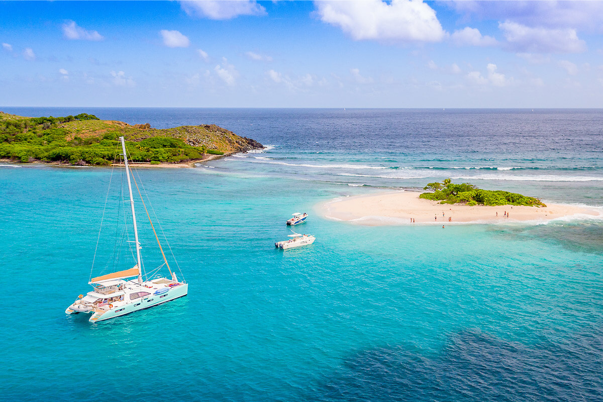 BoatsAtSea.com - Island Escape