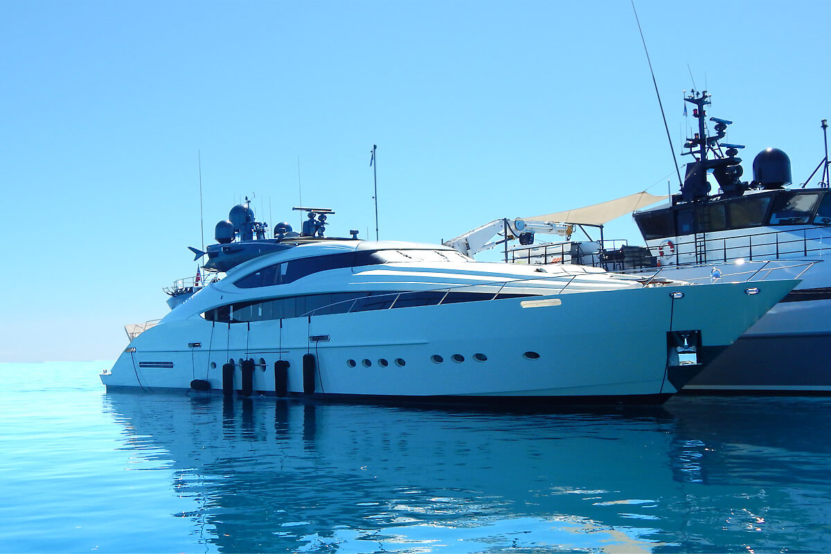 ENVY Yacht Charters - Advantage