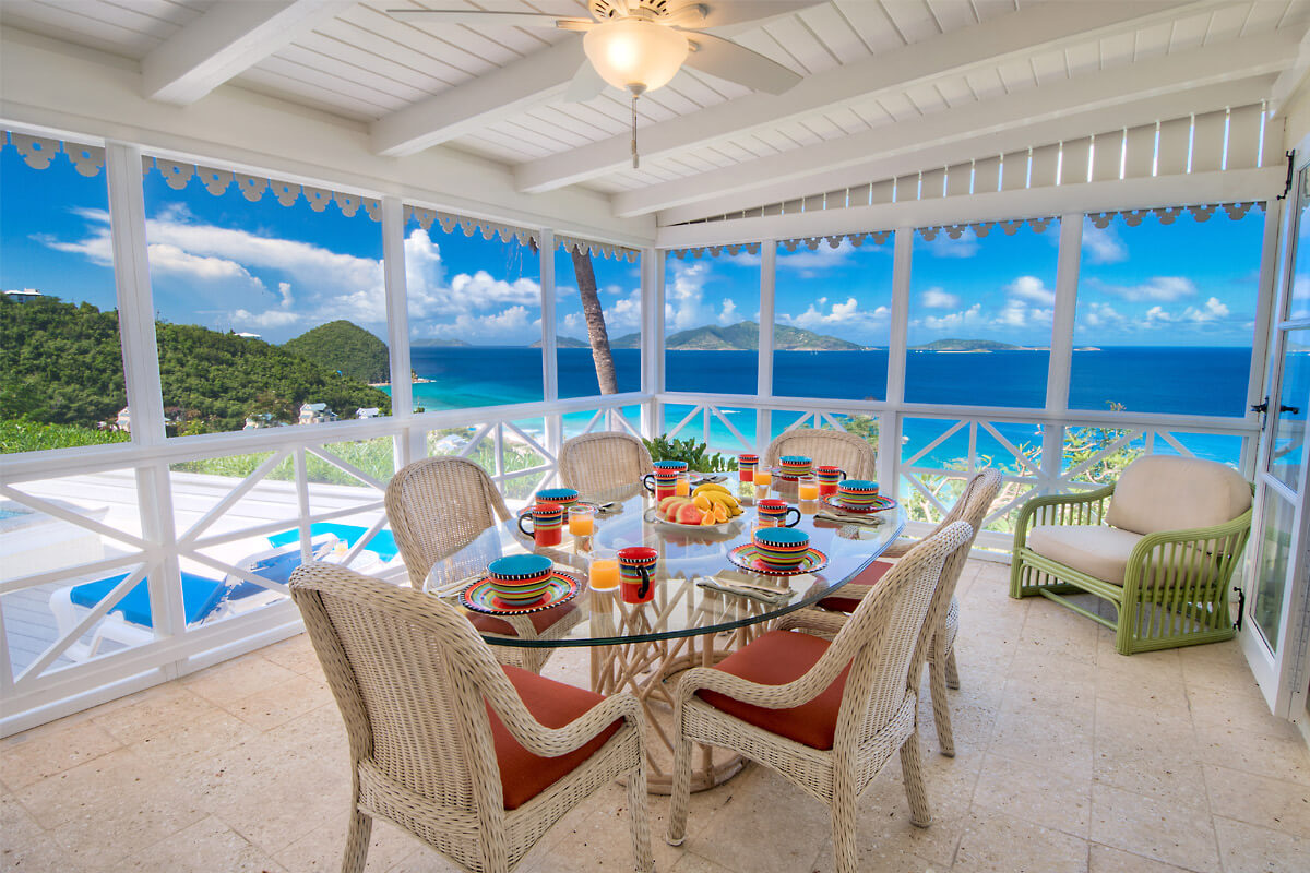 Solaria Villa Alfresco Dining