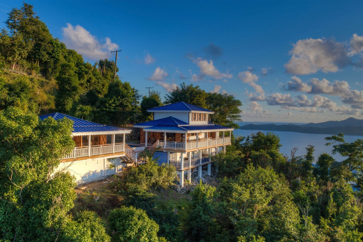 Pelican Peak Villa Exterior