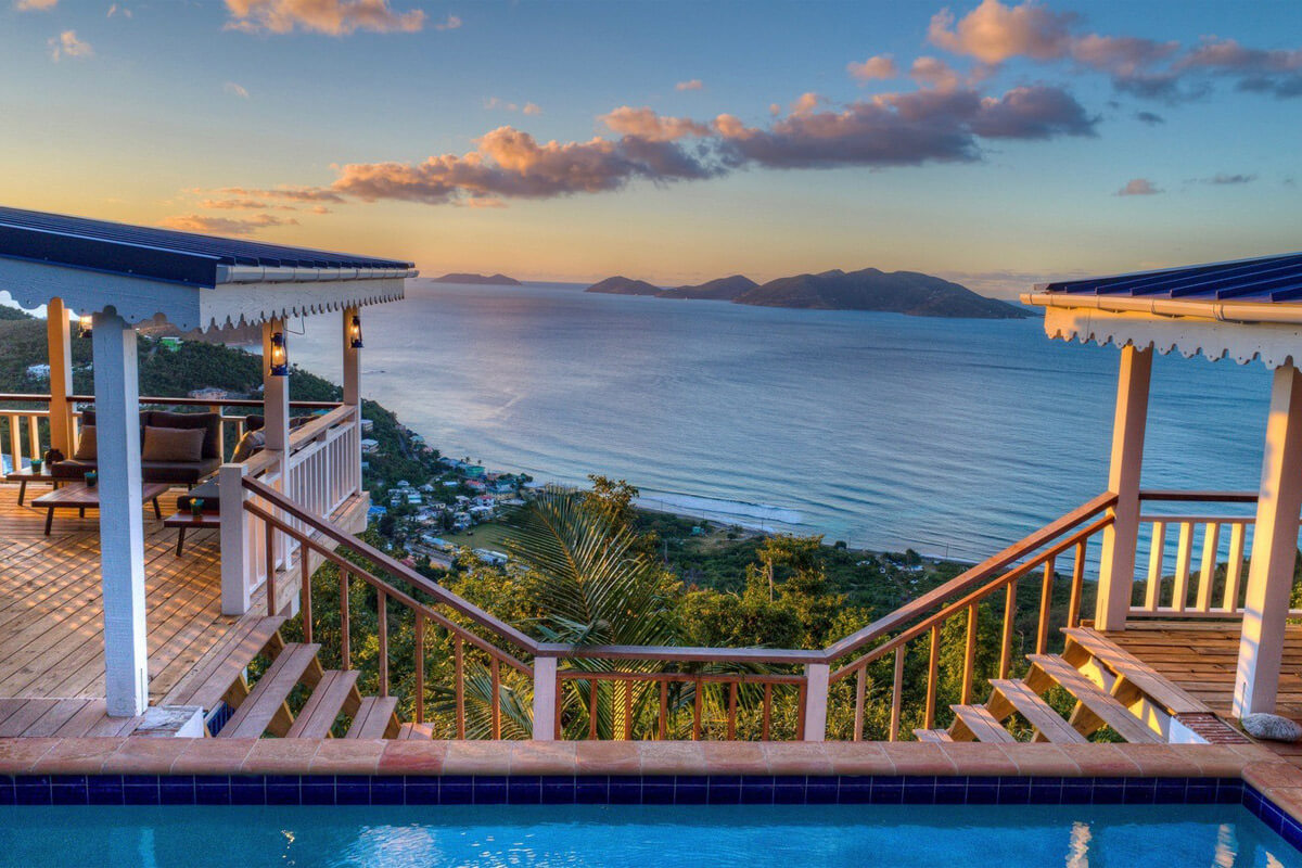 Pelican Peak Villa Pool & View