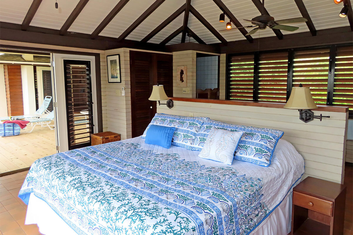 Beso Del Sol Villa Master Bedroom