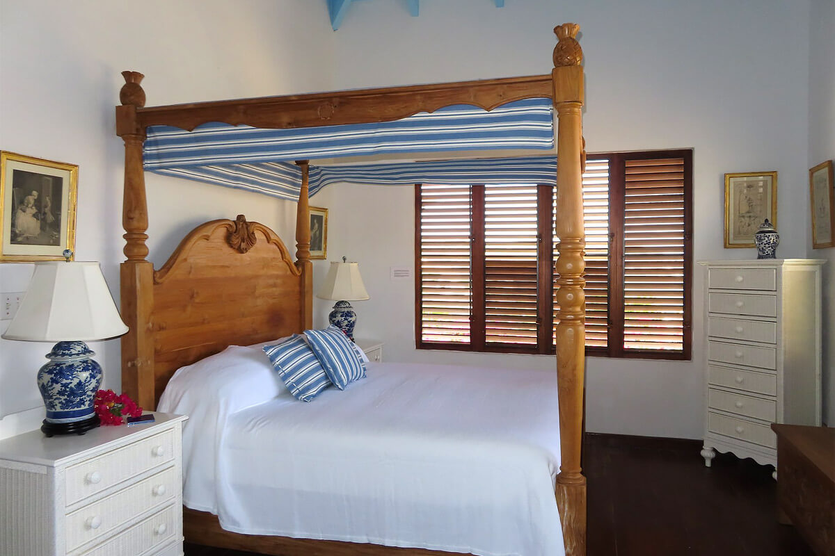 Mondelo Villa Master Bedroom