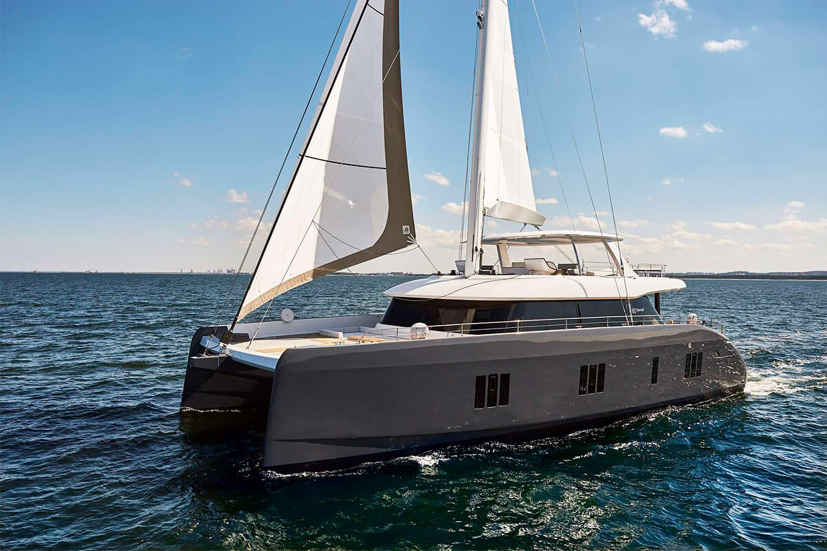 Seaduction Yacht Charters - Endless Horizon